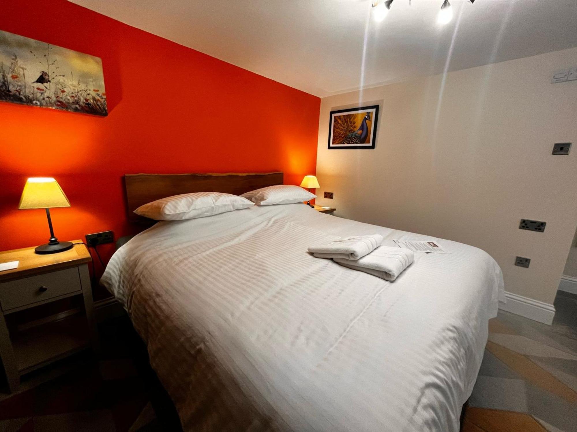Old Manor House Bed & Breakfast Axbridge ภายนอก รูปภาพ