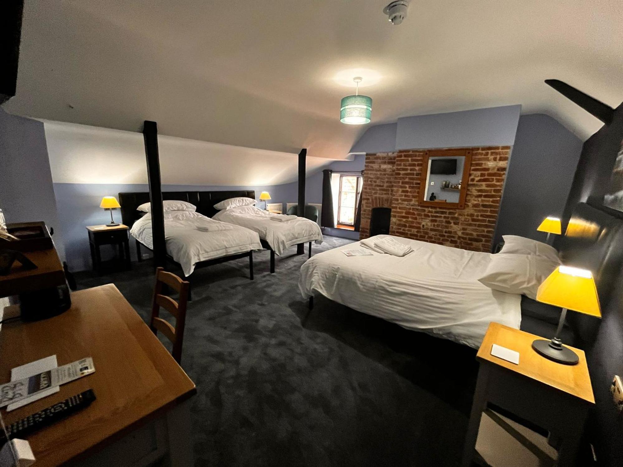 Old Manor House Bed & Breakfast Axbridge ภายนอก รูปภาพ