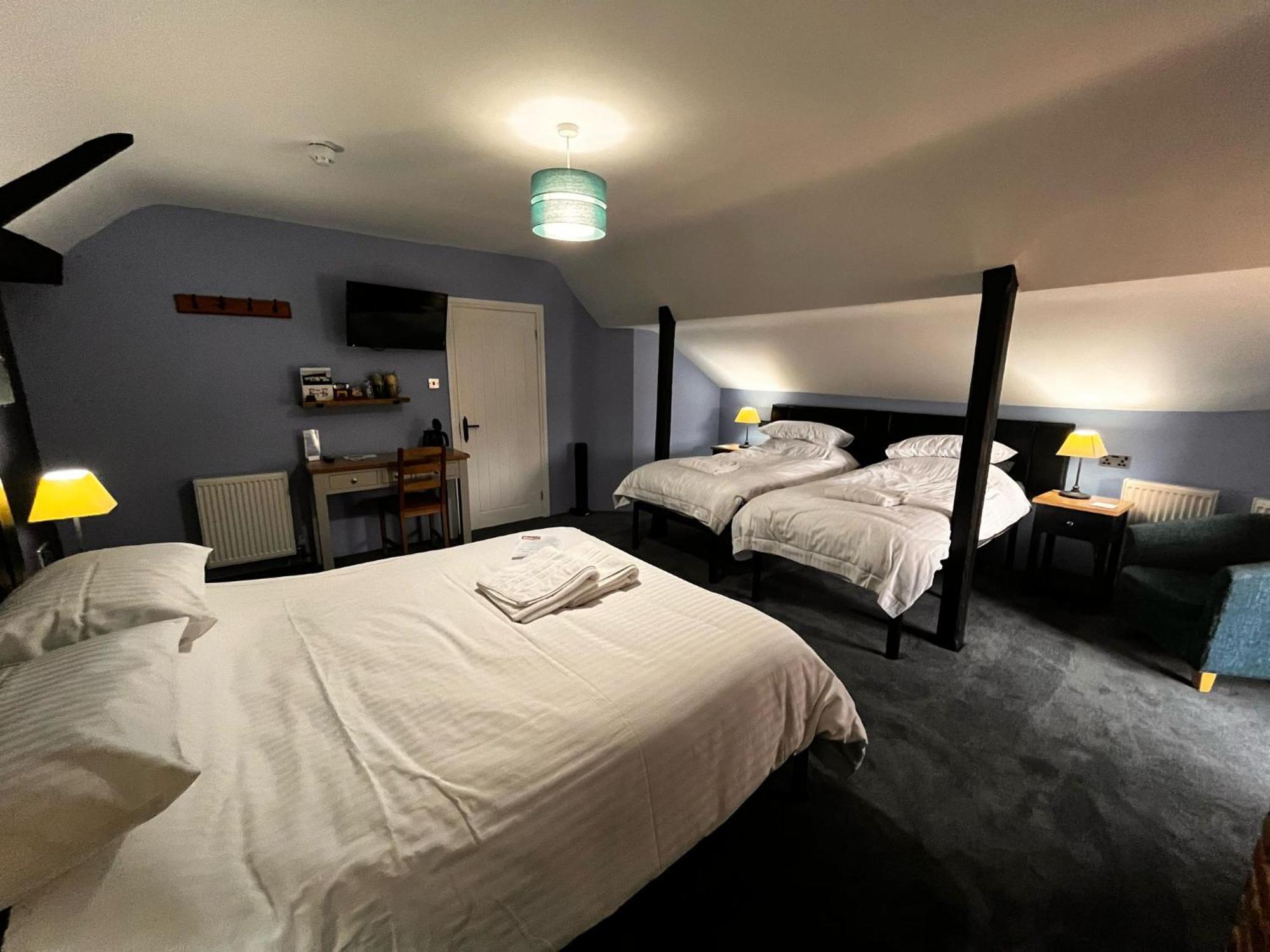 Old Manor House Bed & Breakfast Axbridge ภายนอก รูปภาพ