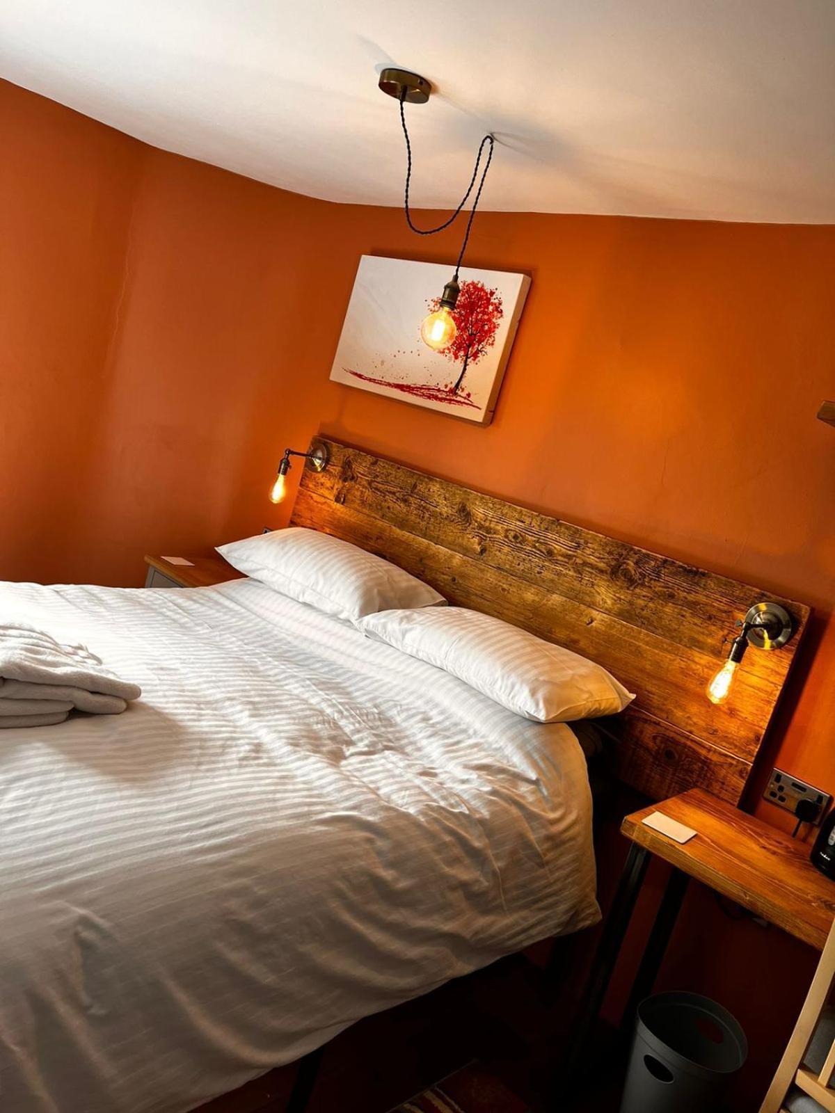 Old Manor House Bed & Breakfast Axbridge ภายนอก รูปภาพ