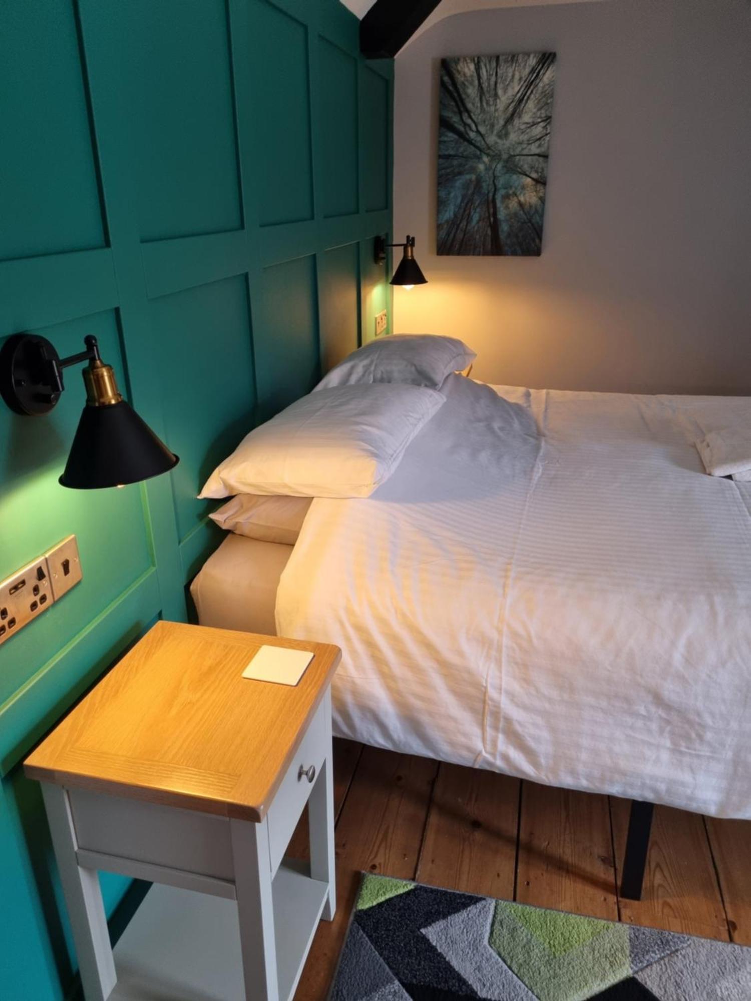 Old Manor House Bed & Breakfast Axbridge ภายนอก รูปภาพ